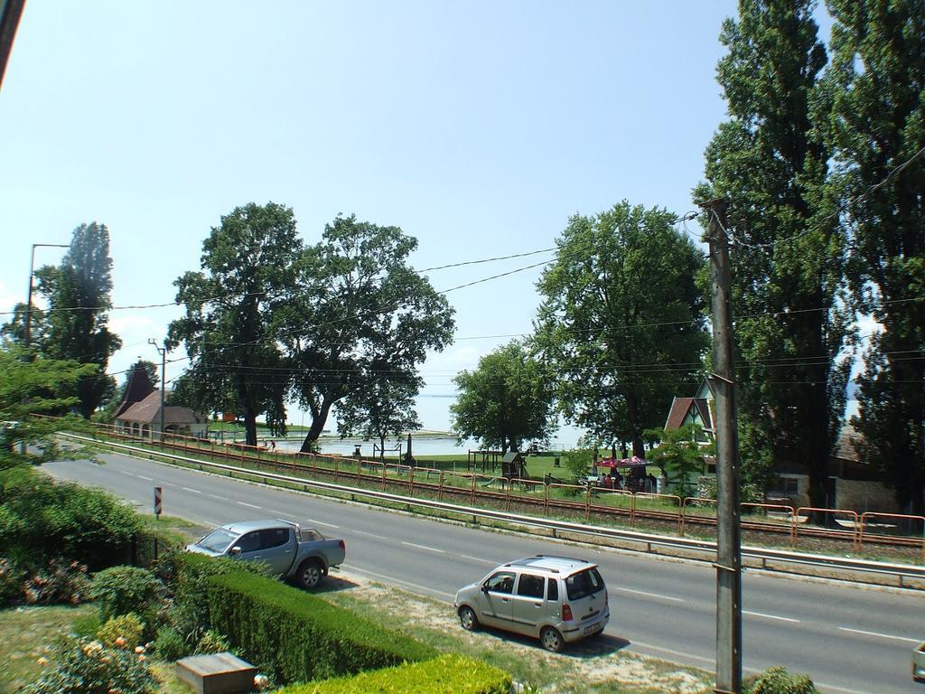 Villa Vizparti Nyaralo Fonyód Esterno foto